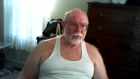Snapshot of gtnolder60 chatting on 11, 5, 2026 Gary online show from 11, 5, 2026