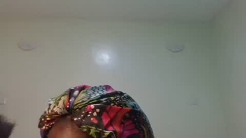 Snapshot of gud_lunah1 chatting on 26, 6, 2026 gud_lunah1 online show from 26, 6, 2026