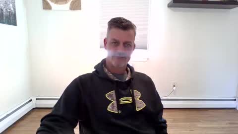 Snapshot of gudguy2025 chatting on 10, 10, 2025 gudguy2025 online show from 10, 10, 2025