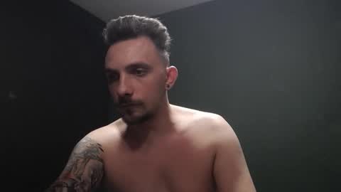 GuessWhatBitch online show from 12, 10, 2025