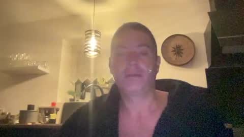 guil0 online show from 17, 9, 2025