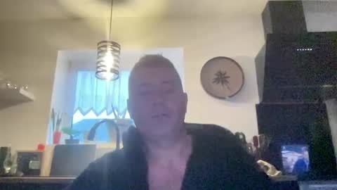 guil0 online show from 9, 10, 2025