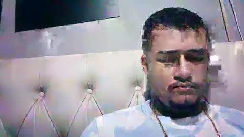 Snapshot of gustavo942493 chatting on 16, 7, 2026 gustavo942493 online show from 16, 7, 2026