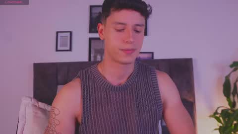Snapshot of guy_twinks chatting on 12, 5, 2026 Gabriel online show from 12, 5, 2026
