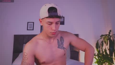 Snapshot of guy_twinks chatting on 16, 5, 2026 Gabriel online show from 16, 5, 2026
