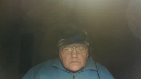 guyboy73 online show from 6, 10, 2025