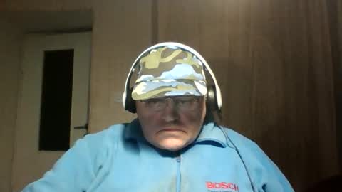 guyboy73 online show from 11, 10, 2025