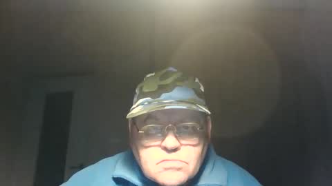 guyboy73 online show from 13, 10, 2025