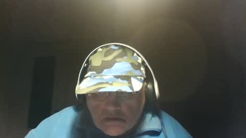 guyboy73 online show from 22, 10, 2025