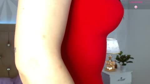 Snapshot of gwen_drew chatting on 17, 4, 2026 Gwen Drew online show from 17, 4, 2026