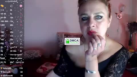 Gwendolyn Essie online show from 29, 1, 2025