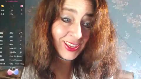 Gwendolyn Essie online show from 4, 10, 2025