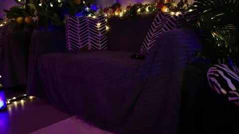 gwenhilton online show from 23, 2, 2025