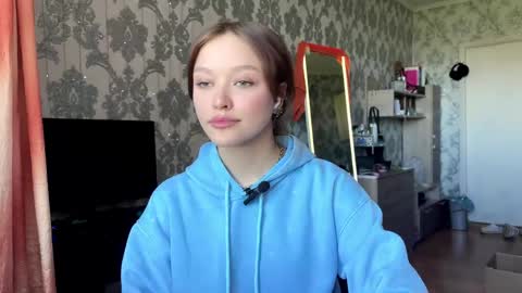 Snapshot of gwynethoverdick chatting on 17, 5, 2026 Nika Kova online show from 17, 5, 2026