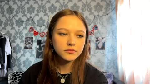 Snapshot of gwynethoverdick chatting on 22, 5, 2026 Nika Kova online show from 22, 5, 2026