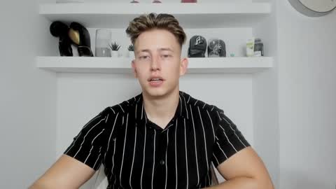 Oliver online show from 5, 12, 2024