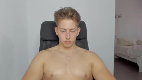 Oliver online show from 4, 10, 2025