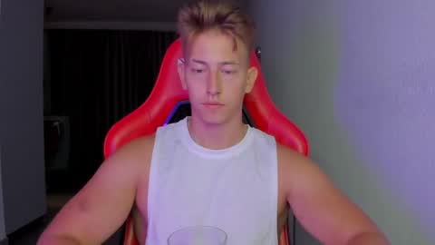 Oliver online show from 25, 11, 2025