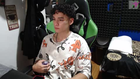 Snapshot of gymbro42 chatting on 19, 5, 2026 Gymbro42 online show from 19, 5, 2026