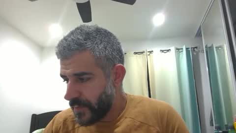 Snapshot of h0nest84 chatting on 3, 11, 2025 h0nest84 online show from 3, 11, 2025