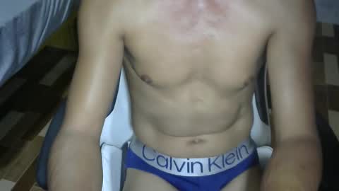 Snapshot of h0t2xh0ry chatting on 6, 1, 2026 Rue online show from 6, 1, 2026