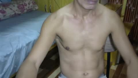 Snapshot of h0t2xh0ry chatting on 14, 2, 2026 Rue online show from 14, 2, 2026