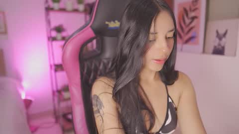 Snapshot of hade_collinss chatting on 6, 1, 2026 Hade online show from 6, 1, 2026