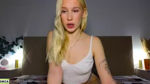 Snapshot of hailey_would chatting on 15, 6, 2026 hailey_would online show from 15, 6, 2026