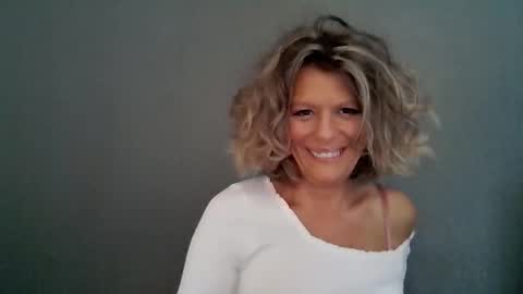 Snapshot of haileys123 chatting on 25, 2, 2026 Hailey online show from 25, 2, 2026