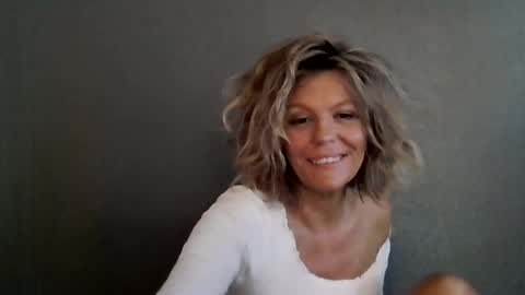 Snapshot of haileys123 chatting on 11, 3, 2026 Hailey online show from 11, 3, 2026