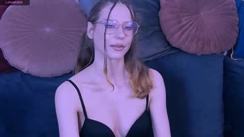 Snapshot of haileysinclair chatting on 28, 5, 2026 Carla online show from 28, 5, 2026