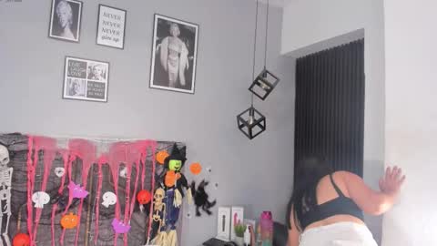 haileystonei online show from 16, 10, 2025