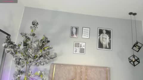 haileystonei online show from 18, 12, 2025