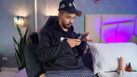 Snapshot of hairy_diamond chatting on 31, 10, 2025 H A I R Y D I A M O N D online show from 31, 10, 2025