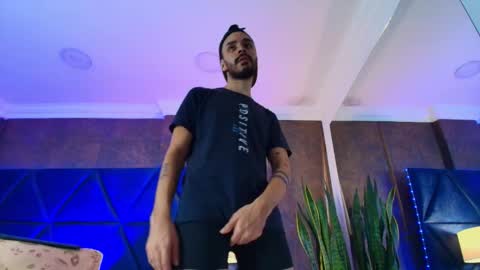 Snapshot of hairy_diamond chatting on 4, 11, 2025 H A I R Y D I A M O N D online show from 4, 11, 2025