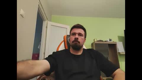 Snapshot of hairy_guy007 chatting on 23, 5, 2026 hairy_guy007 online show from 23, 5, 2026