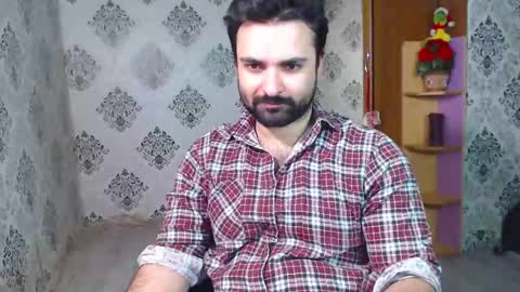 Hairy Tyler online show from 6, 3, 2025