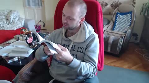 Puppy3 StockyDaddiesmusclebearsbeefybigmans online show from 12, 12, 2024