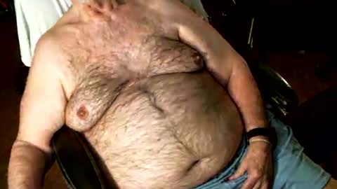 Snapshot of hairybear813 chatting on 16, 6, 2026 hairybear813 online show from 16, 6, 2026