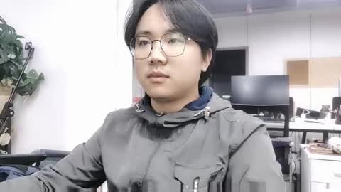 Snapshot of hairycol66 chatting on 28, 11, 2025 hairycol66 online show from 28, 11, 2025