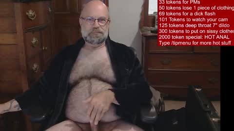 Snapshot of hairydaddybear69 chatting on 27, 6, 2026 HairyDaddyBear69 online show from 27, 6, 2026