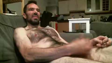 hairydude2015 online show from 8, 9, 2025