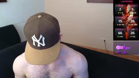 Snapshot of hairyncuteass chatting on 12, 7, 2026 hairyncuteass online show from 12, 7, 2026