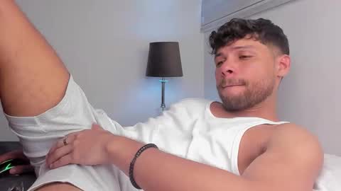 Independent       model  online show from 9, 3, 2026