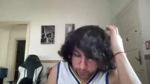 Snapshot of halfblood18 chatting on 11, 10, 2025 halfblood18 online show from 11, 10, 2025