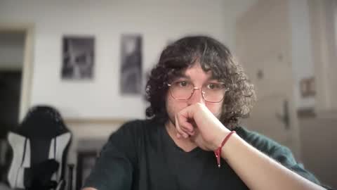 Snapshot of halfblood18 chatting on 8, 11, 2025 halfblood18 online show from 8, 11, 2025