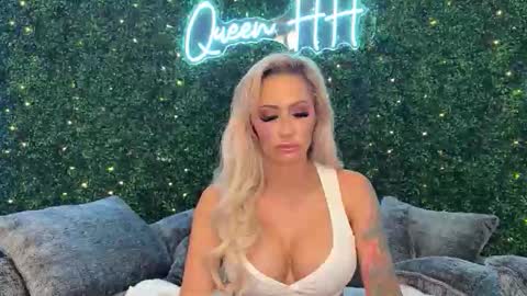 Snapshot of haliaxhill chatting on 19, 2, 2026 Halia Hill online show from 19, 2, 2026