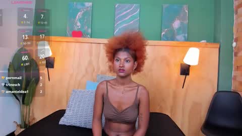 Halley Lorens online show from 27, 10, 2025