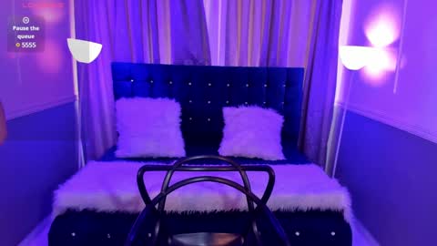 Halls Red online show from 30, 1, 2025