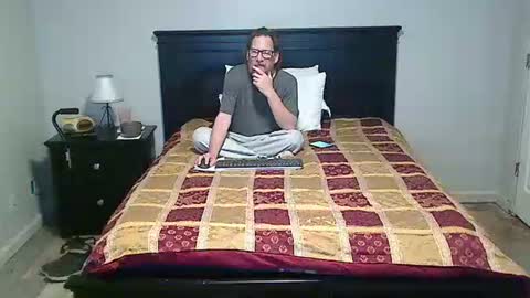 hammerthatthang73 online show from 8, 4, 2026